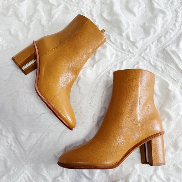 Tory Burch Brooke Stamped Heel Leather Bootie Size 7 New - Picture 2 of 9